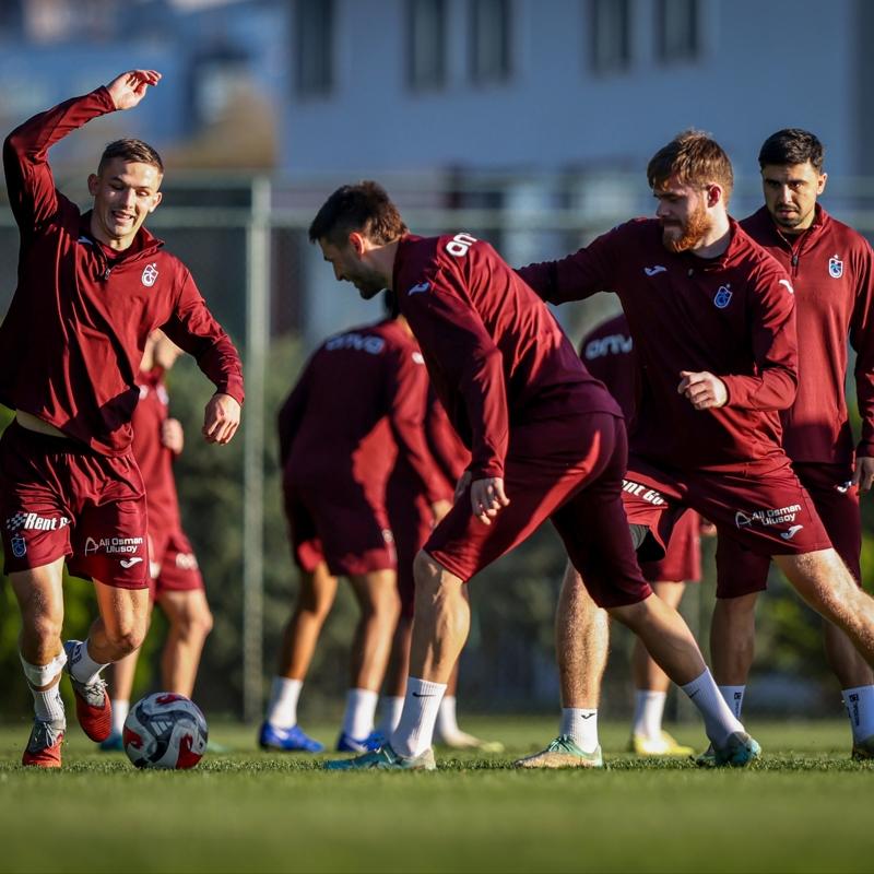 Trabzonspor rakibi Ba�ak�ehir'e haz�rlan�yor