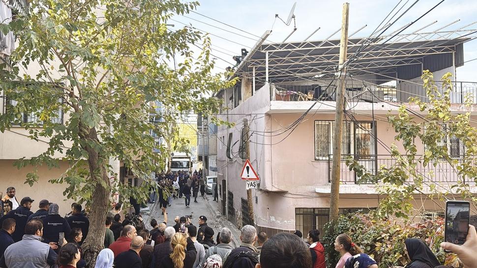 Tünel çatlağında ‘balyozlu zulüm'