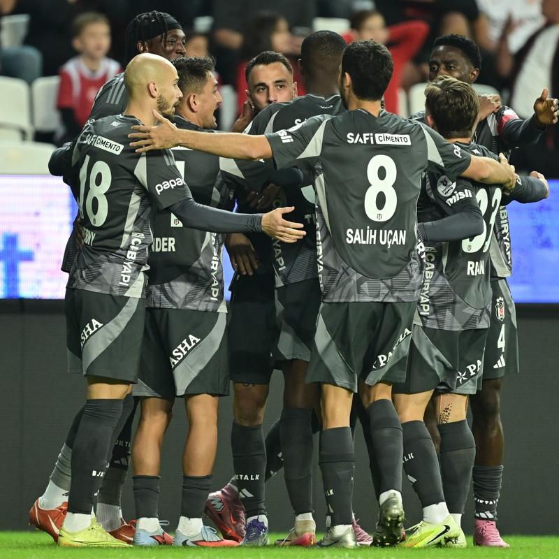 Be�ikta�, Samsunspor kar��s�nda! ��te muhtemel 11'ler...