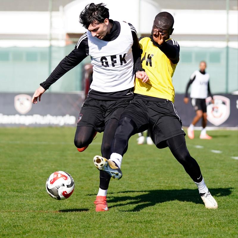 Gaziantep FK'da Ey�pspor mesaisi ba�lad�