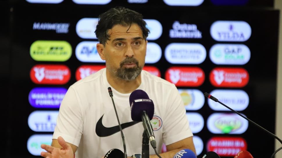 İlhan Palut: Maç 10 dakikada tersine döndü