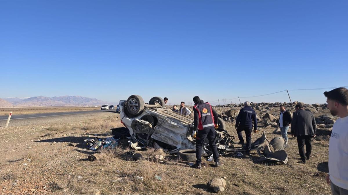 rnak  idil  kaza otomobil  ticari ara  yaral otomobil fotoraflar resimleri