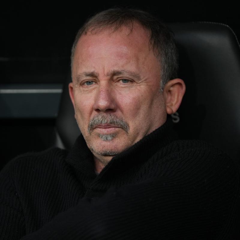 Be�ikta� �st�nl���n� koruyam�yor! Son 7 ma��n 5'inde ayn� sorun