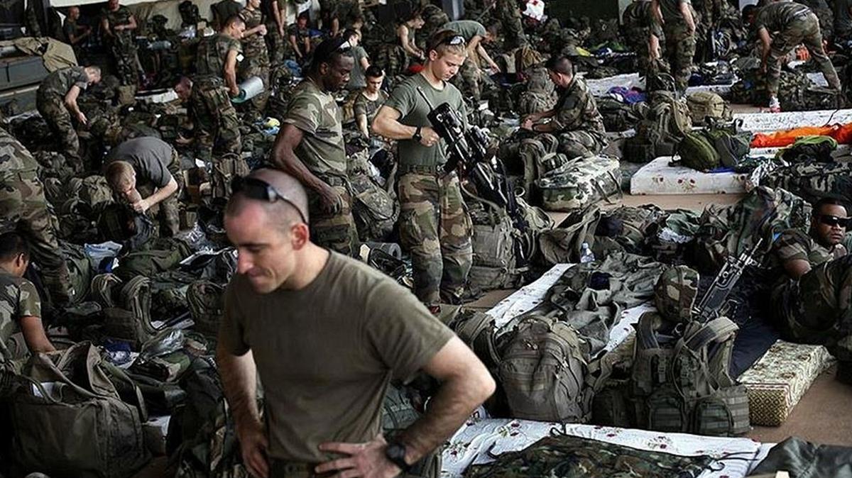 Fransa Babakan ordu fotoraflar resimleri