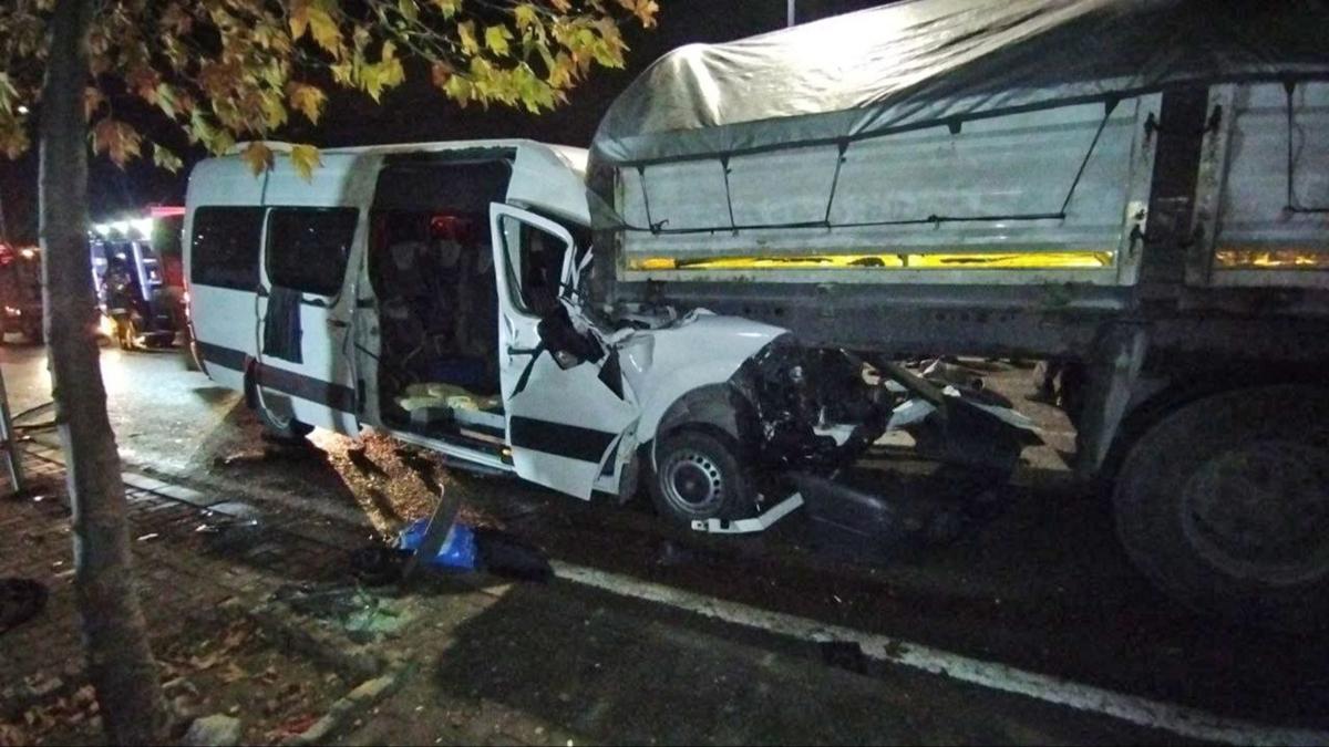 kocaeli trafik kazas ii servisi fotoraflar resimleri