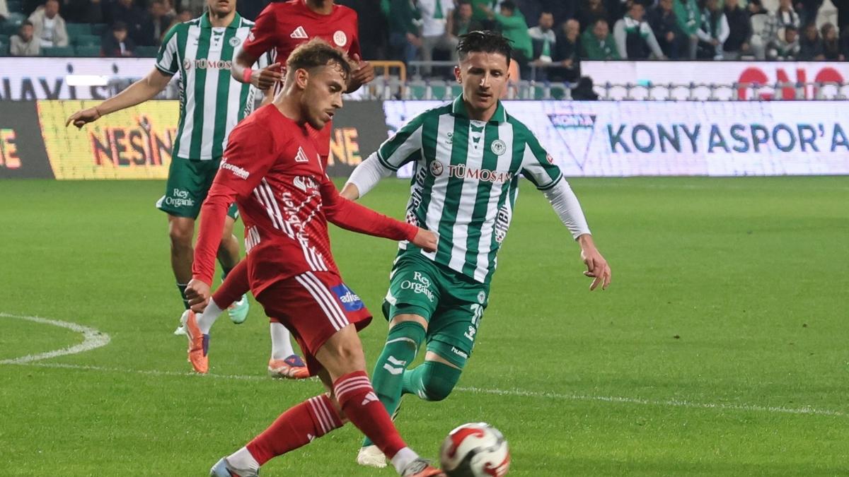 Konyaspor Antalyaspor Sper Lig fotoraflar resimleri
