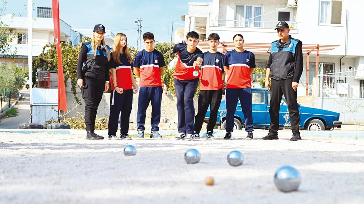 adana adana emniyeti polis ocuk gen ekran bamll bocce demir bilye turnuva fotoraflar resimleri