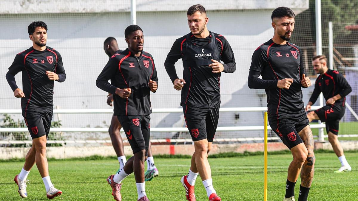 samsunspor konferans ligi breidablik fotoraflar resimleri