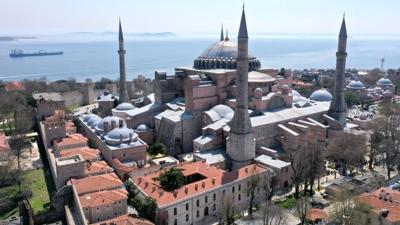 Bakan Ersoy'dan Ayasofya mesaj: En kapsaml restorasyon srecini balattk