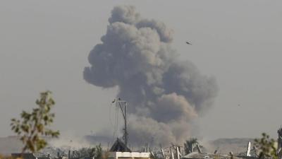 İsrail ordusu, Gazze'ye topçu atışıyla saldırdı: Evler yıkıldı