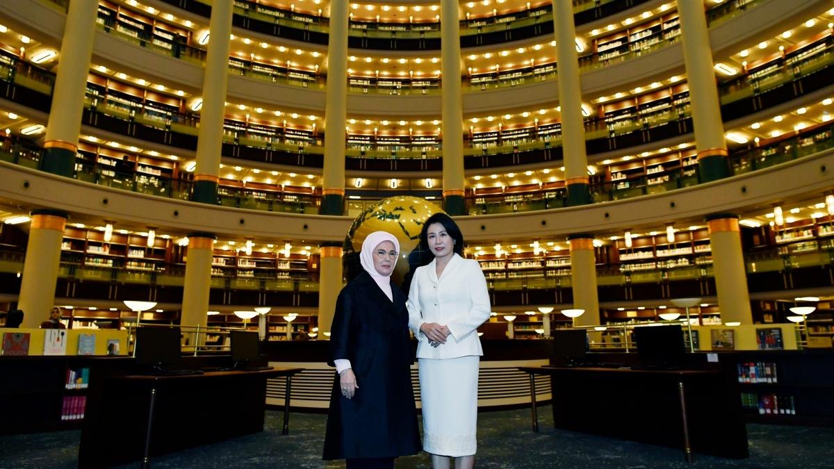 Emine Erdoan  Kim Hea Kyung  Millet Ktphanesi fotoraflar resimleri