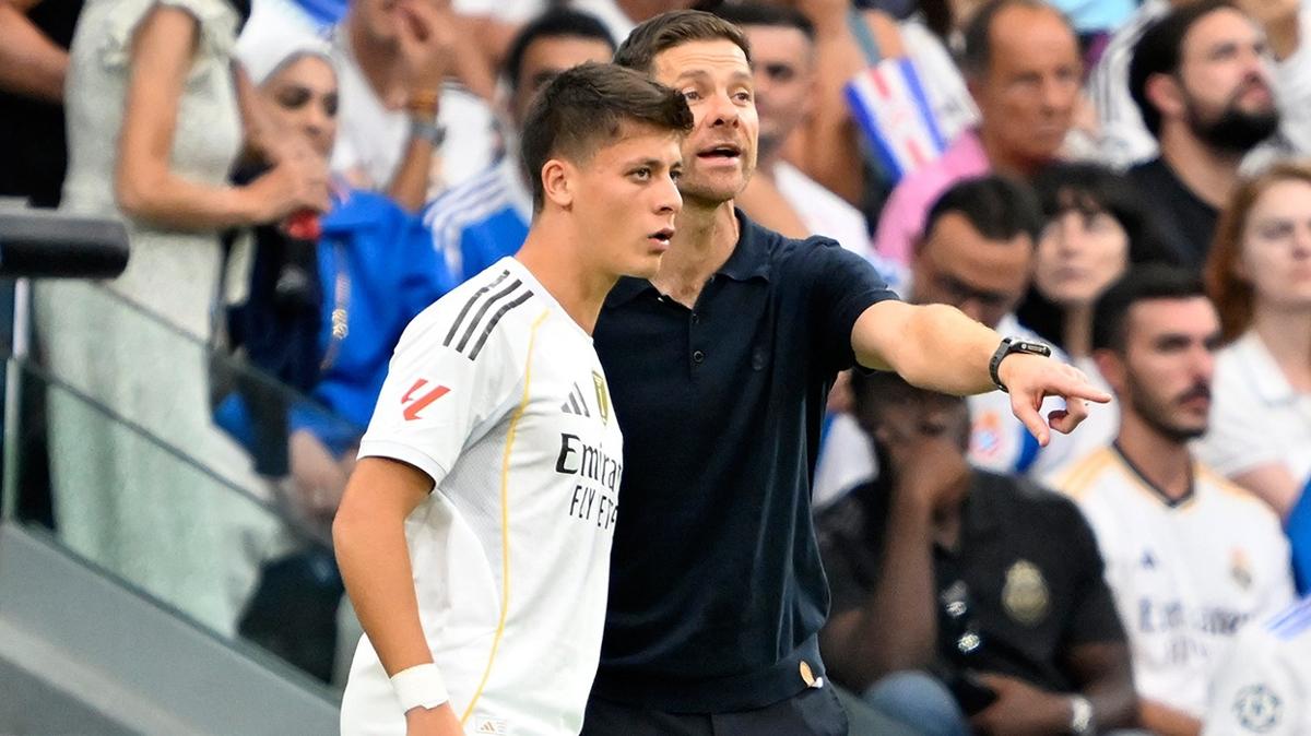 arda gler real madrid xabi alonso fotoraflar resimleri