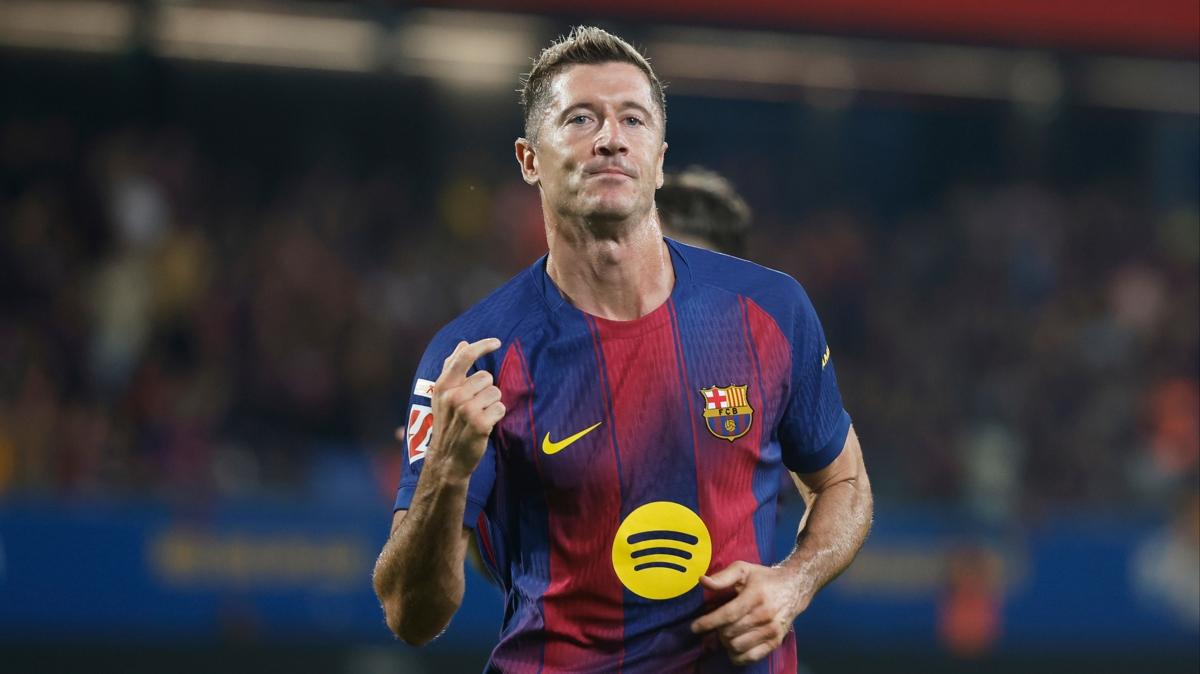 Robert Lewandowski  Fenerbahe Barcelona Transfer fotoraflar resimleri