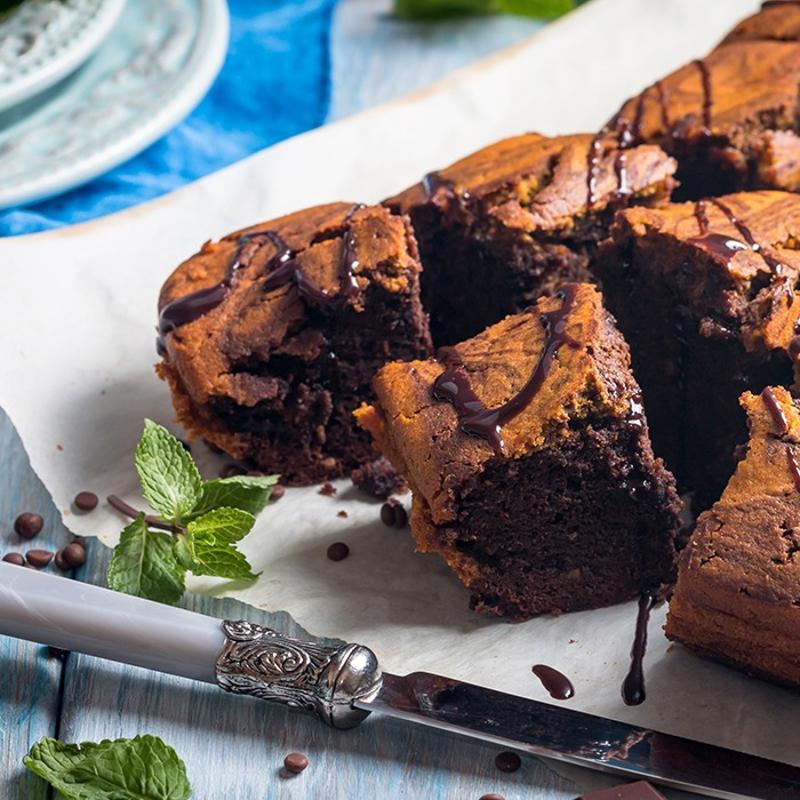 ayn yanna en kolay bol ikolatal slak browni tarifi! Pf noktas sosu scakken dkmek