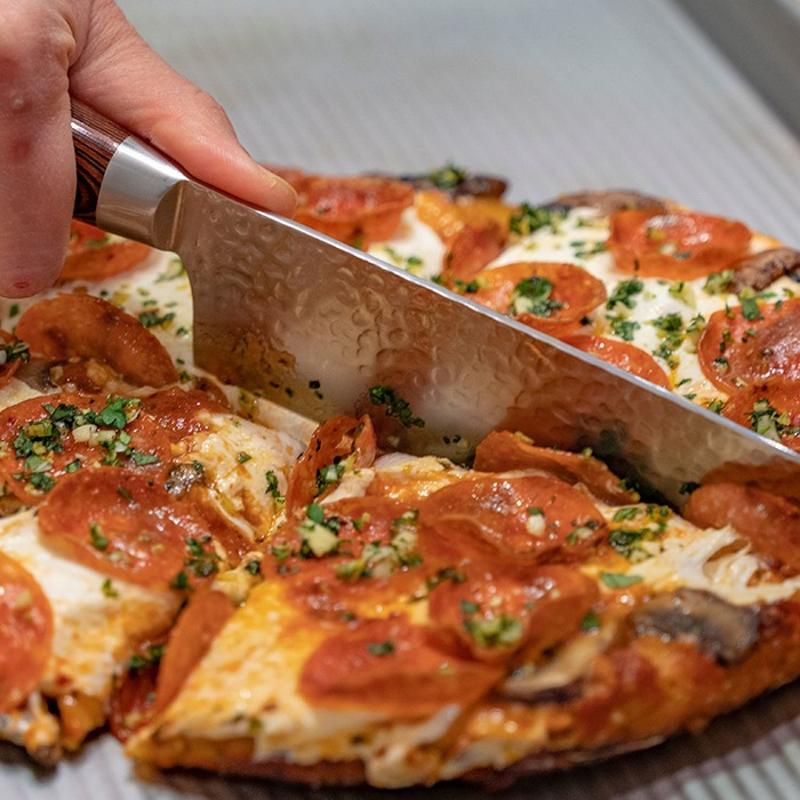 En kolay evde pizza tarifi! Zincir markalarda sra beklemeye son, hazrdan fark yok