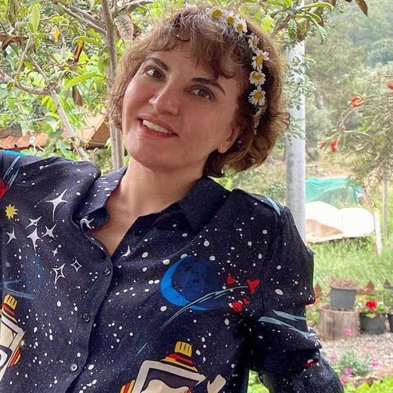 Annesi, Yeilam yldznn ikizi kt