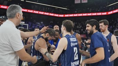 Anadolu Efes, Avrupa'daki 888. snavna kyor