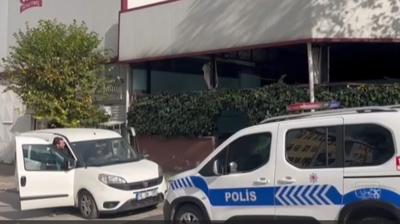 Kaynpeder tfekle kraathaneyi bast...Eski damadn darp edip baklad