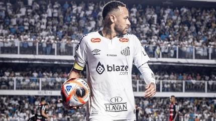 Dnyas bana ykld! Neymar depremi