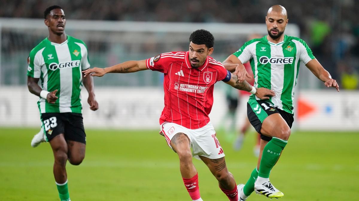 fenerbahe sofyan amrabat futbol fotoraflar resimleri