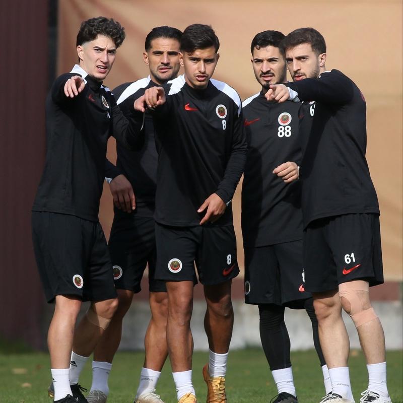 Gen�lerbirli�i'nde Kocaelispor ma�� haz�rl�klar� tamamland�