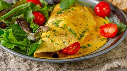 Kahvaltda ekmek yerine yumurta yiyin! Lif ambar yulafl omlet tarifi