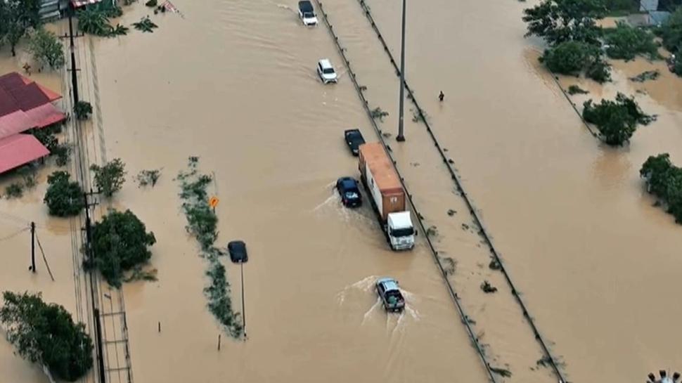 Tayland'daki sel felaketinde bilanço ağırlaşıyor