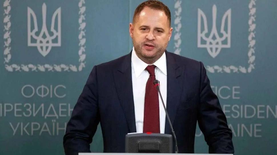 Kiev'de istifa depremi... Kritik isim Yermak görevi bıraktı