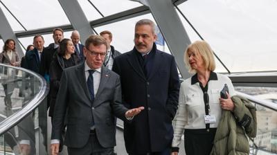 Bakan Fidan'dan Almanya Federal meclis binasına ziyaret