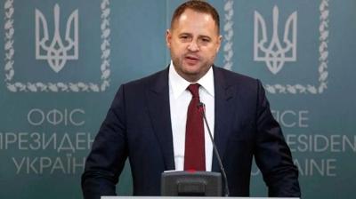 Kiev'de istifa depremi... Kritik isim Yermak görevi bıraktı