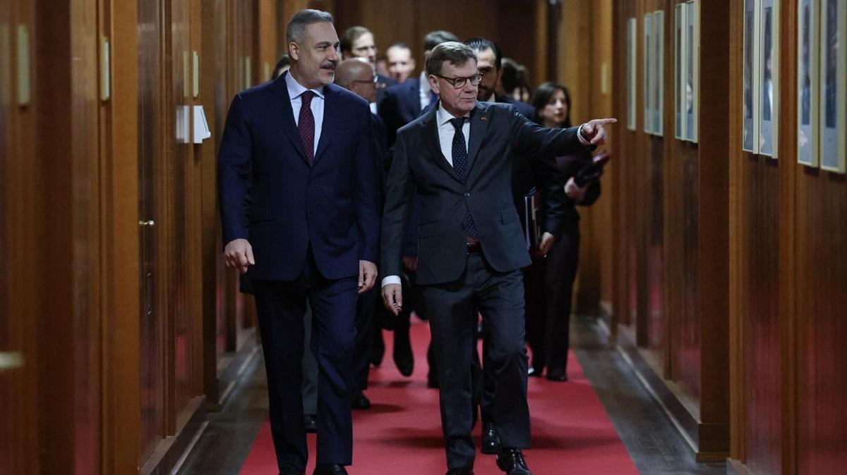 Hakan Fidan Almanya Johann David Wadephul fotoraflar resimleri