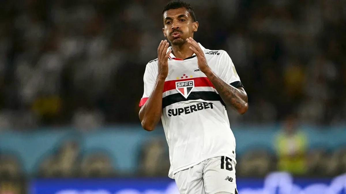 luiz gustavo futbol brezilya fotoraflar resimleri