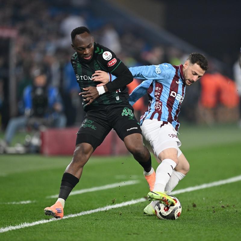 Fatih Tekke'den Konyaspor kar��s�nda 3 farkl� hamle