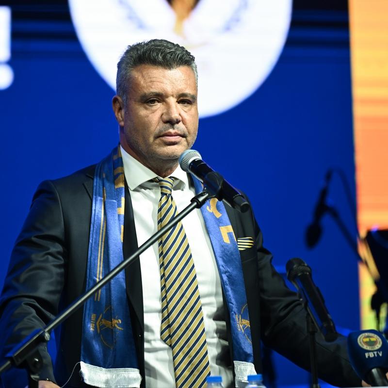 Fenerbah�e Ba�kan� Sadettin Saran'�n ilk Galatasaray derbisi
