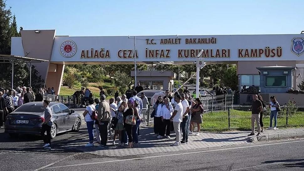 İzmir Büyükşehir'e yolsuzluk soruşturması: Ara karar açıklandı