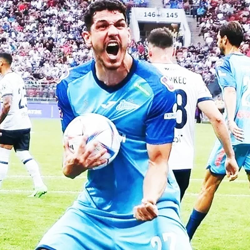 Nino da favori Aslan