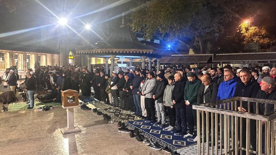 Gazze için Eyüpsultan'da binlerce veli ve öğrenci bir araya geldi