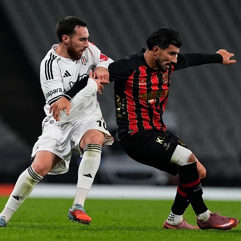 Orkun K�k��: Ayn� istek ve h�rsla �al��maya devam