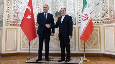 Bakan Fidan, ranl mevkida Araki ile grt