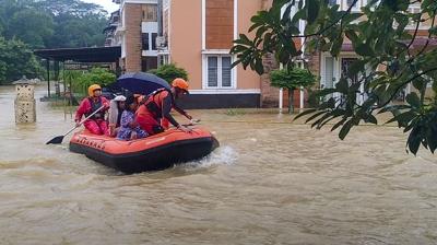 Endonezya'da felaketin bilanosu artmaya devam ediyor... Yzlerce l ve yaral var