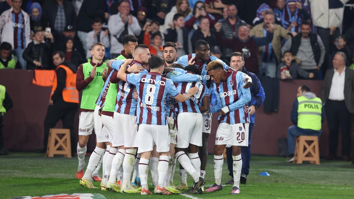 trabzonspor sper lig futbol fotoraflar resimleri