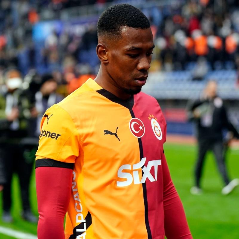 Ve beklenen haber! Carlos Cuesta i�in harekete ge�tiler