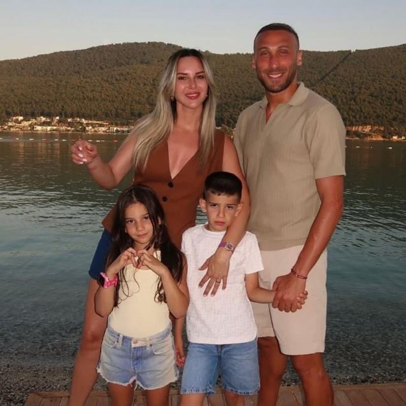 9 yllk evlilik bitti mi? Boanma aklamas geldi