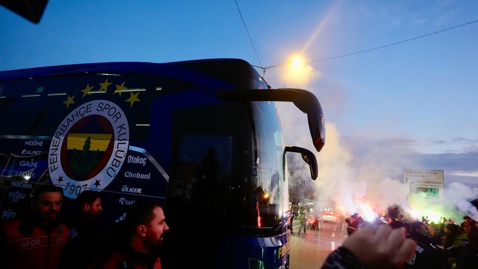 Fenerbahçe kafilesi stada ulaştı