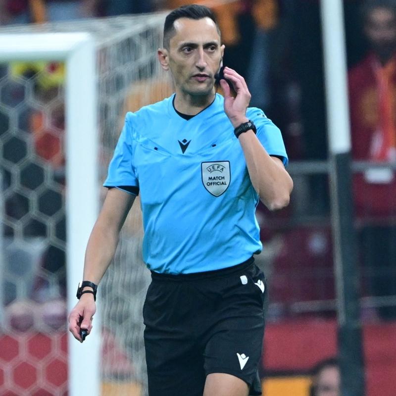 Galatasaray duyurdu! O hakem, UEFA'ya �ikayet edildi