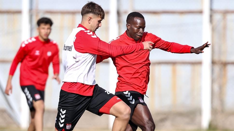 Sivasspor'da Aliağa FK maçı hazırlıkları başladı