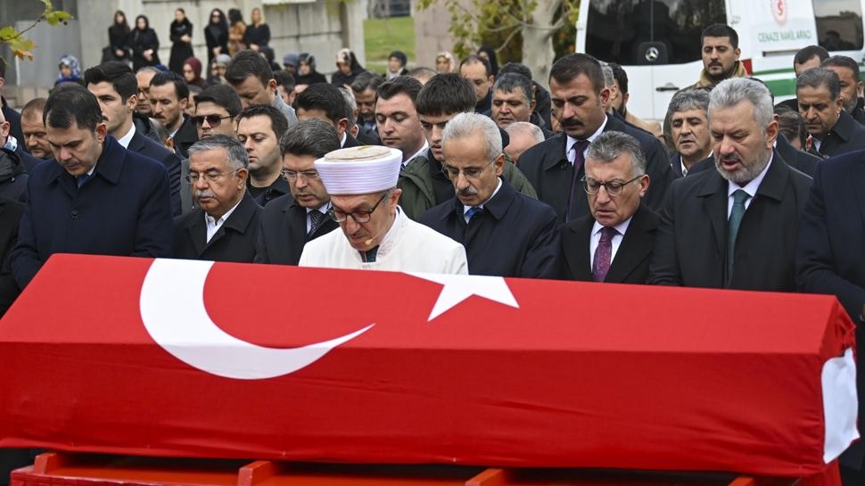 Eski AK Parti'li Öztürk son yolculuğuna uğurlandı