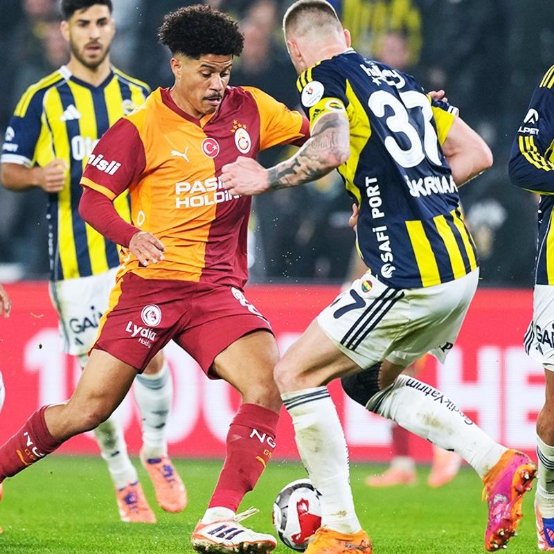 Herkes derbideki bu pozisyonu konuuyor! Krmz kart kmal myd?