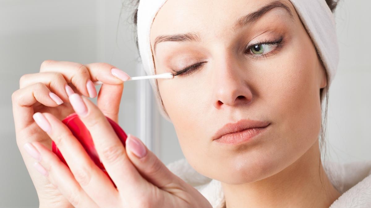 kirpik kirpiklere srlen yalar gzler kirpikler iin bakm yalar fotoraflar resimleri