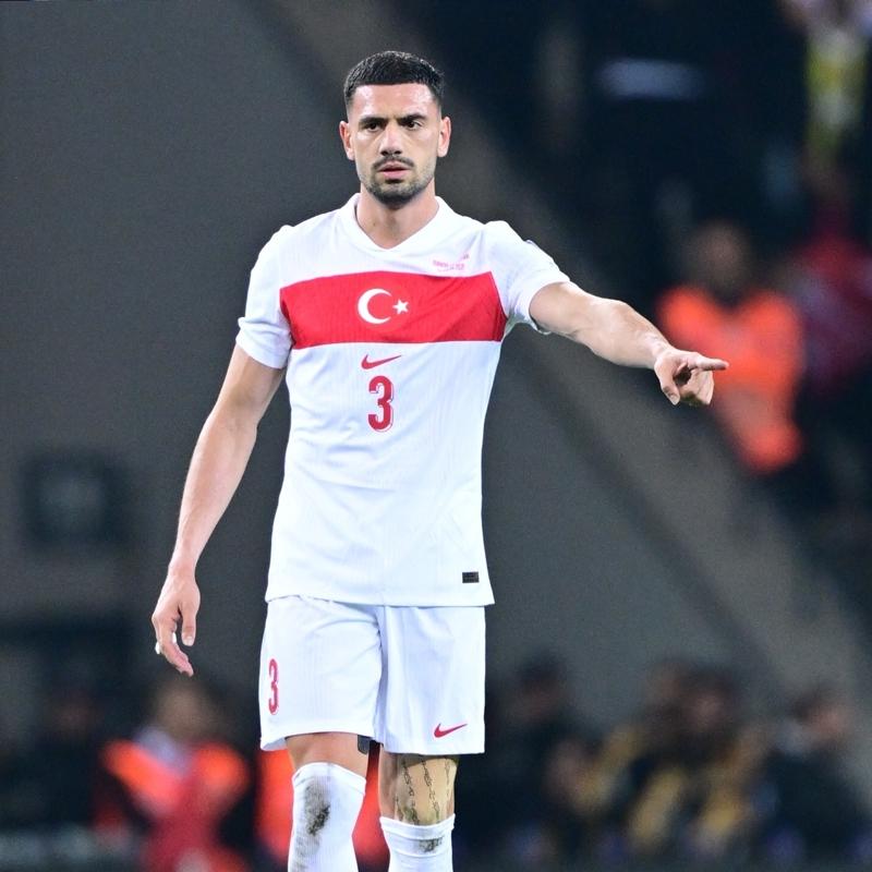 Al Ahli'den resmi aklama! Merih Demiral 3 yllk imzay att